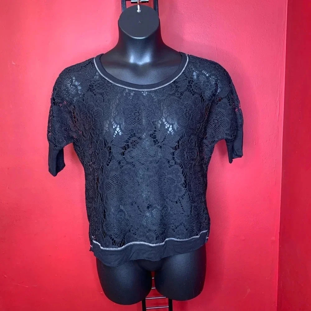 Pleione Lace Top Size S